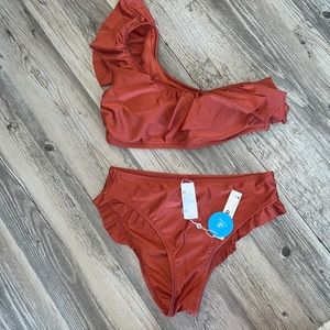 Super cute, never worn bikini